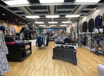 iceland/hafnarfjordur/shop/kaki