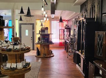 indiana/anderson/shop/twisted-twigs-house-of-earthen-goods