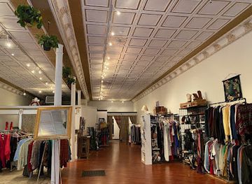 kentucky/covington/shop/peachy-and-vintage