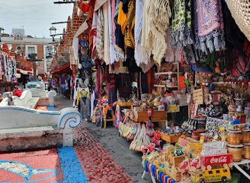 mexico/puebla/shop/parian-market