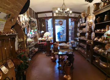 italy/montepulciano/shop/bottega-del-rame