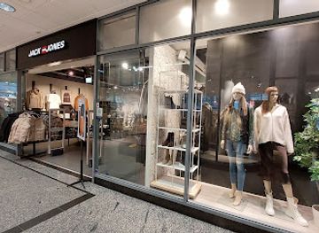 finland/rovaniemi/shop/jack-jones