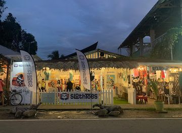 costa-rica/puerto-viejo/shop/sloth-toes