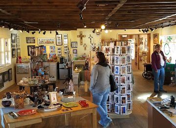 new-mexico/northwest-new-mexico/shop/genuine-southwest-art-gifts