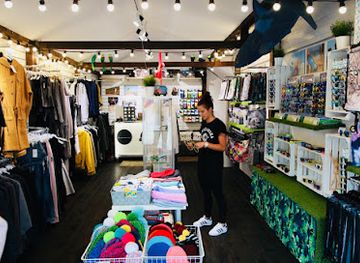 poland/hel-peninsula/shop/sunlovers