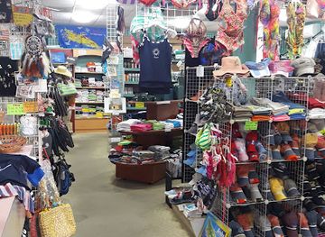 aruba/oranjestad/shop/tees-n-things