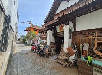 indonesia/east-java/shop/agoes-jaya-antique