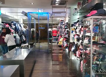 italy/arezzo/shop/ultimo