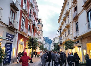 italy/sorrento/shop/di-maio-boutique-abbigliamento-calzature-e-accessori-uomo-donna-e-bambino