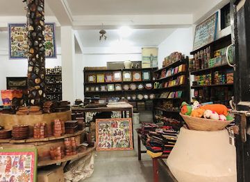 nepal/chitwan/shop/the-happy-house-fair-trade