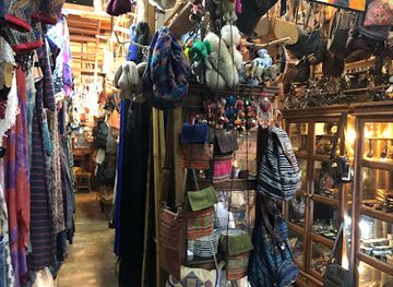 thailand/krabi/shop/pakarang-souvenir-shop