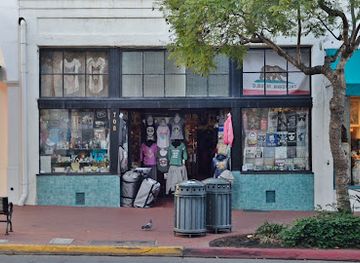 california/santa-barbara/shop/moon-river