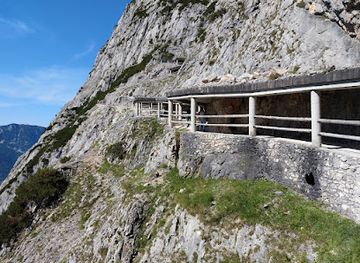 austria/eisriesenwelt/shop/eisriesenwelt-kasse-und-besucherzentrum