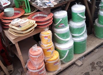 cameroon/kalamaloue-national-park/shop/boutique-adoum-tom-anguini