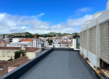 portugal/azores/shop/solmar-avenida-center