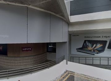 singapore/woodlands/shop/what-ever-icon-causeway-point