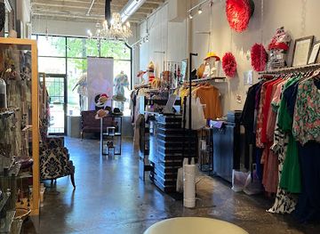 texas/houston/museum-district/shop/melodrama-boutique