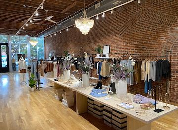 kansas/kansas-city/shop/lucca-collection