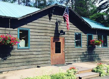 montana/glacier-national-park/shop/glacier-guides-and-montana-raft