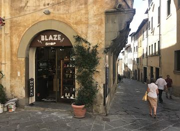 italy/casentino/shop/blaze-shop