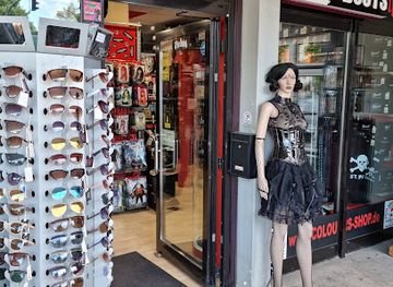 germany/hamburg/shop/colors-shop-hamburg-gothic-punk-rockabilly-boots