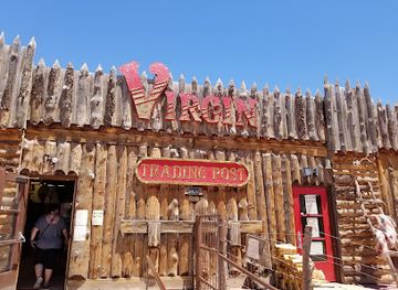 utah/mt-carmel/shop/fort-zion