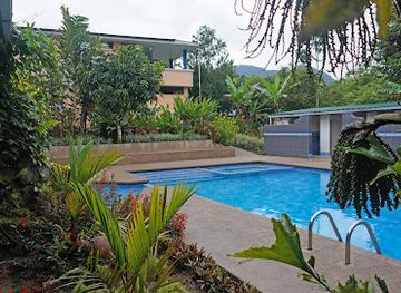 ecuador/mindo-cloud-forest/shop/mindo-real-lodge-hosteria-con-piscina-al-aire-libre-en-mindo-ecuador