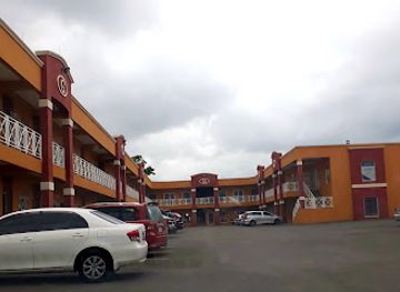 jamaica/savanna-la-mar/shop/georges-mall