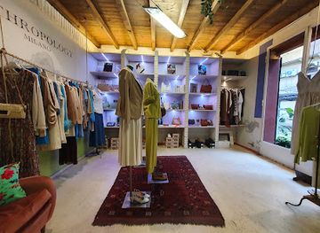 italy/milan/navigli/shop/anthropology