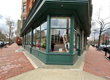 connecticut/new-haven-harbor/shop/book-trader-cafe