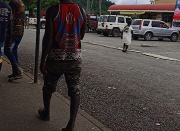 papua-new-guinea/arawa/shop/pikus-market