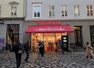 denmark/copenhagen-region/shop/copenhagen-souvenir-design-world-of-memories
