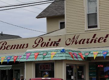 new-york/chautauqua-allegheny/shop/bemus-point-market