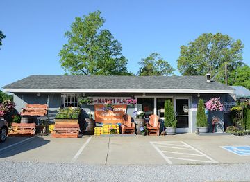 tennessee/duck-river-valley/shop/the-village-market-place