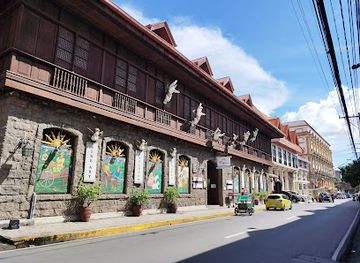 philippines/manila/intramuros/shop/silahis-center