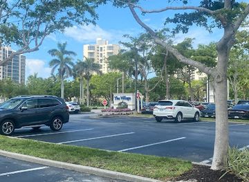 florida/fakahatchee-strand-preserve-state-park/shop/the-village-shops-on-venetian-bay