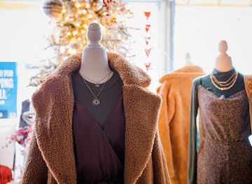 south-dakota/sioux-falls/shop/layered-elements-boutique