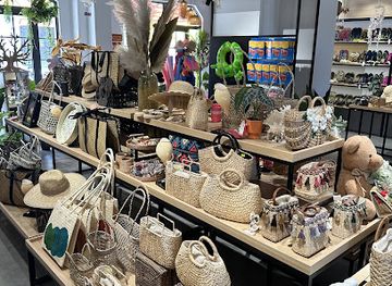 vietnam/phan-thiet/shop/showroom-viet-nam-souvenir-phan-thiet