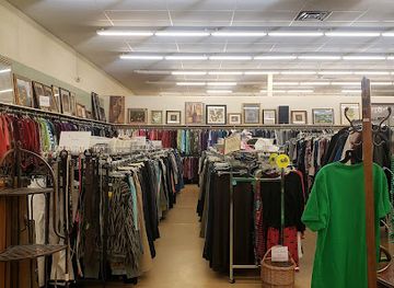 wisconsin/appleton/shop/echoes-a-christian-thrift-store