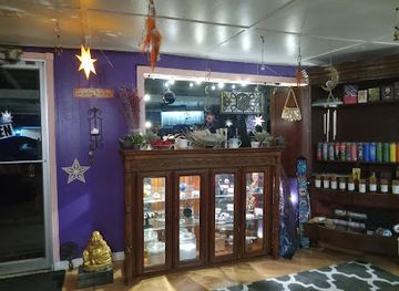 florida/homosassa-springs/shop/wicked-wicks-and-botanicals