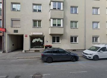 austria/innsbruck/pradl/shop/ein-laden