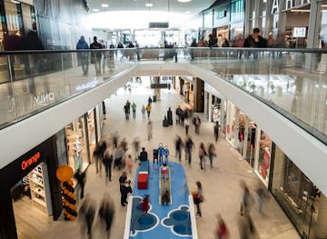 luxembourg/luxembourg-city/shop/cloche-d-or-shopping-center