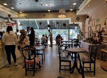 portugal/porto/foz-do-douro/shop/carlotta-cake-boutique-loja-foz