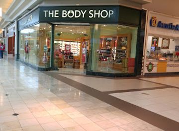 Woodland Hills Mall