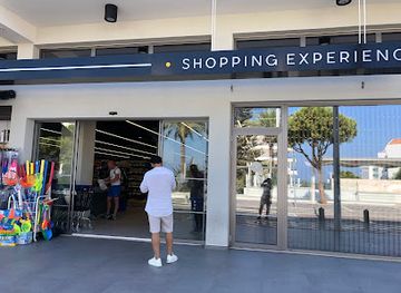 cyprus/fig-tree-bay/shop/shopping-experience