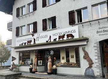 switzerland/interlaken/shop/huggler-holzbildhauerei