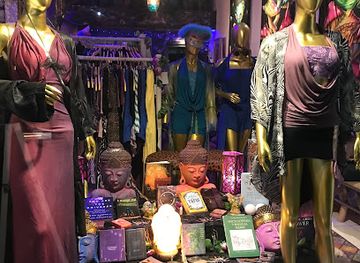 indonesia/bali/ubud/shop/zenaura-boutique-bali