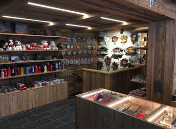 switzerland/interlaken/shop/swiss-alpine-shop