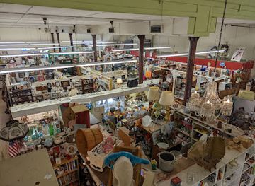 kansas/central-plains/shop/leavenworth-antique-mall