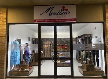 eswatini/ngwenya-border-post/shop/monique-boutique